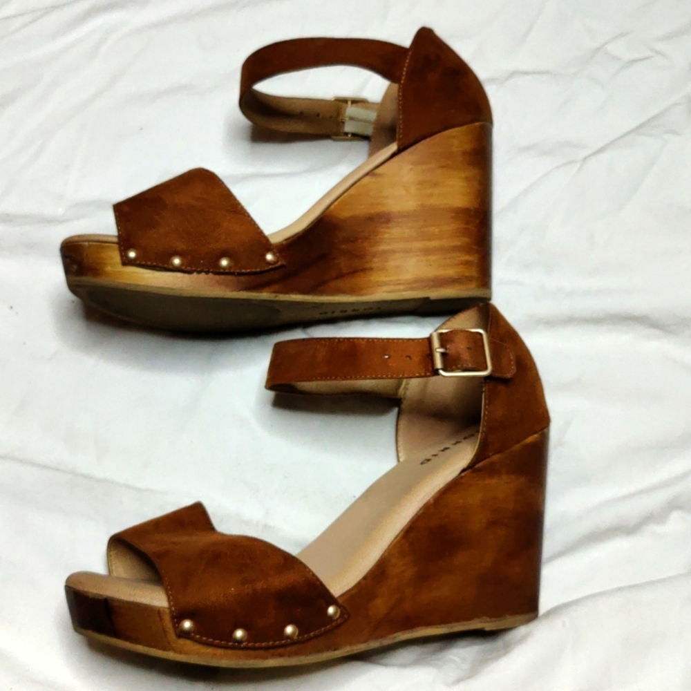 Torrid ankle strap wooden bottom platform wedge